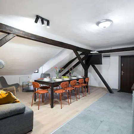Apartman Jozefa 12 *