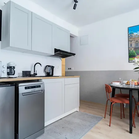 Apartament Jozefa 12 *